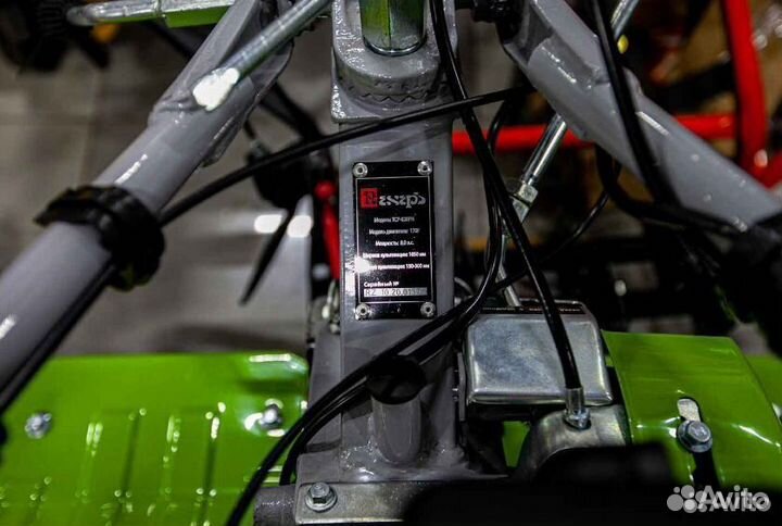 Мотоблок пахарь тср-820рн