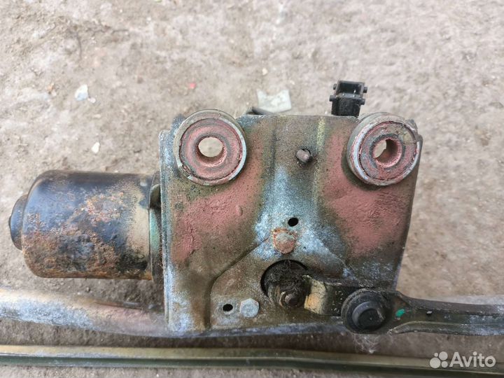 Трапеция стеклоочистителя Saab 9-5