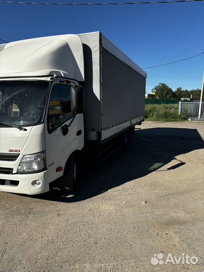 Hino 300 (Dutro), 2017