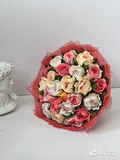 Сладкий букет из конфет