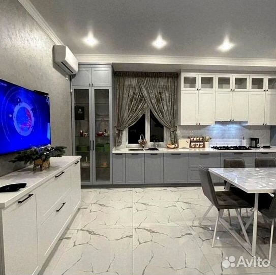 Прямая кухня.Кухонный гарнитур на заказ