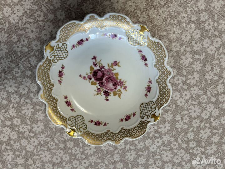 Набор тарелок