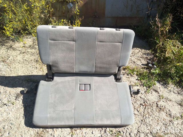 Сиденья 3-ий ряд Паджеро 3