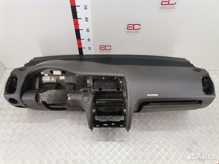 Торпедо Audi Q7