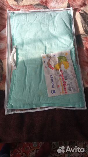 Детская кроватка с маятником и ящиком