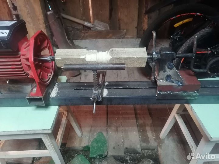 Токарный станок по дереву