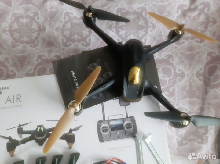 Квадрокоптер Hubsan h501s pro