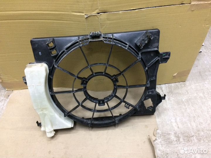 Диффузор вентилятора охлаждения Kia RIO 2011-2017