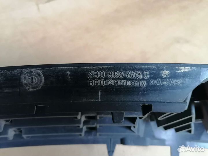 Решетка радиатора VW Passat B5, VAG 3B0853653C