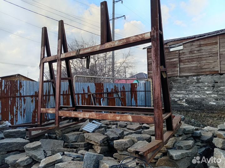 Пирамида для стекла
