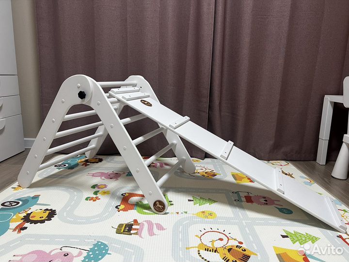 Треугольник-пиклер с горкой Wood U Play