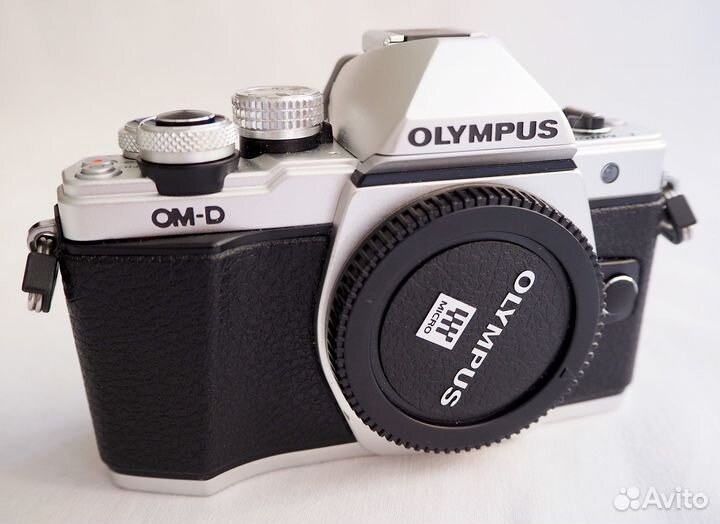 Olympus OM-D E-M10 Mark II