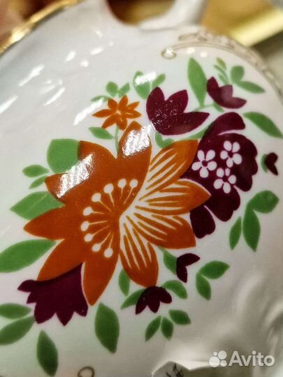 Фарфоровый чайник. Дулево