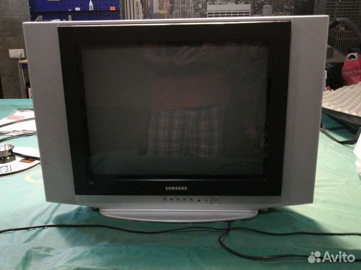 Телевизор Samsung slim