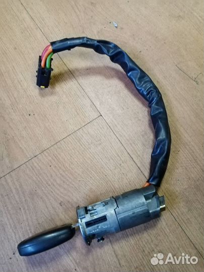 Рено логан 1 замок зажигания не оригинал