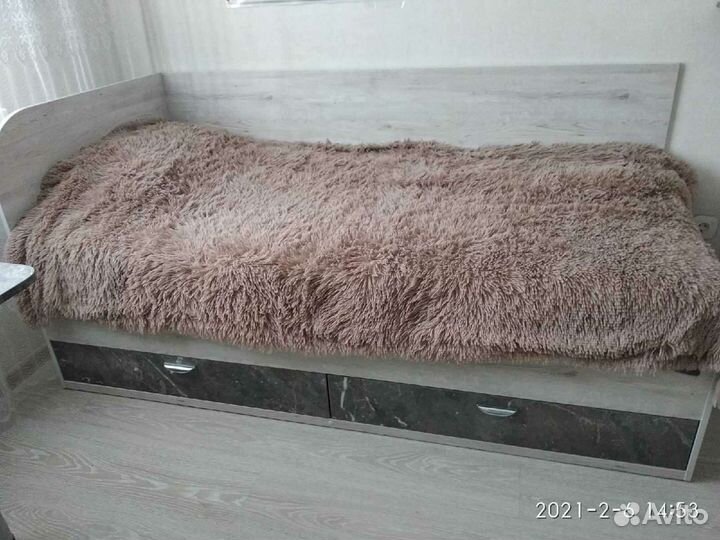 Продам мебель в детскую