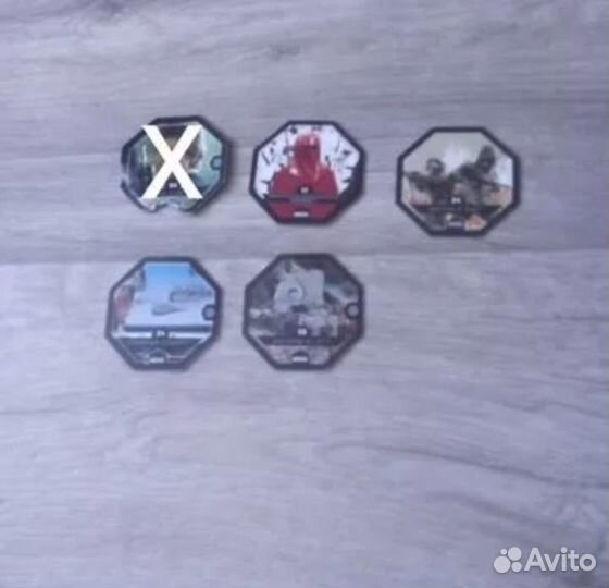 Фигурки неваляшки и космос жетон звёздные войны