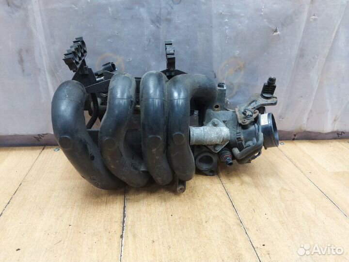 Коллектор впускной Ford Focus 1 fydb 2002