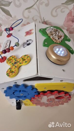 Бизиборд домик