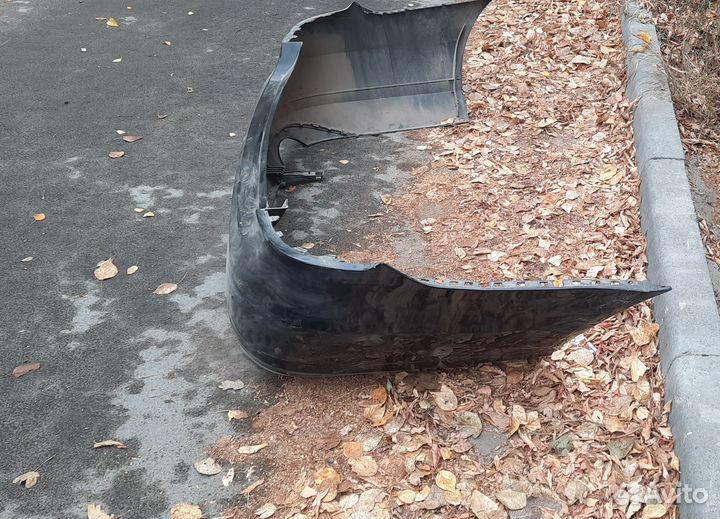 Задний бампер