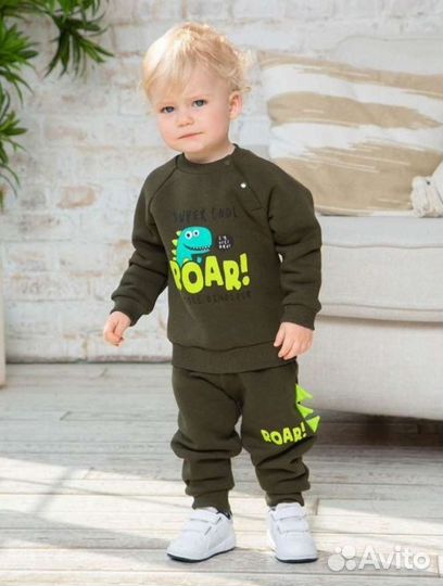 Костюм для мальчика новый 80