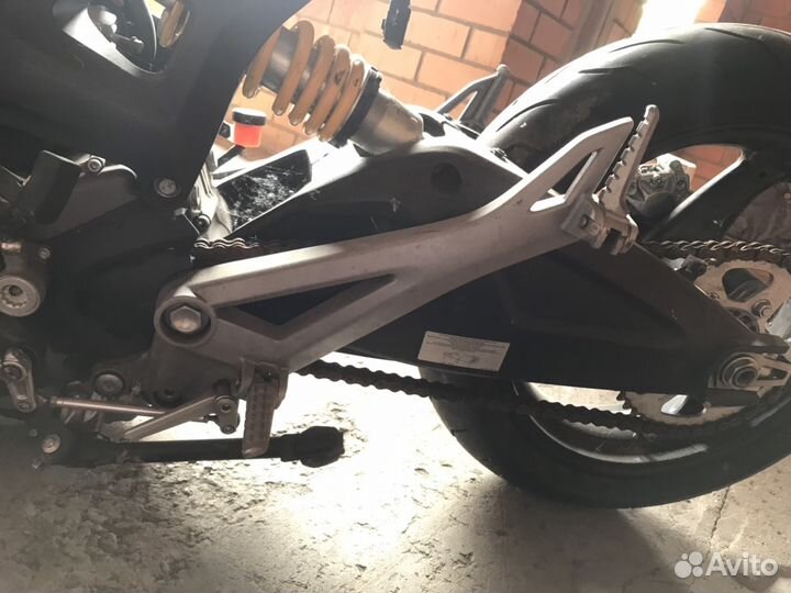 Monster 696 маятник