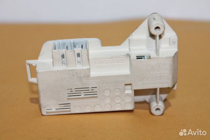 Устройство блокировки люка Bosch 3063115AA1 бу. 38