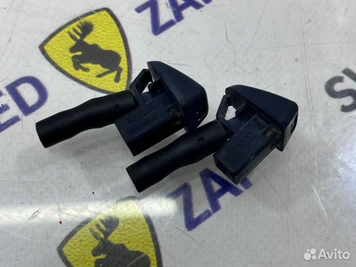 Форсунки лобового стекла Volvo S80