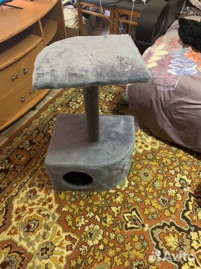 Домик доя кошки с когтеточкой