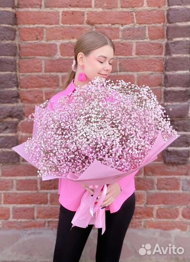 Пышный букет из гипсофилы