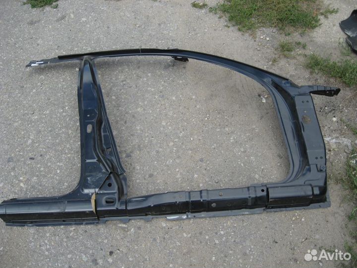 Боковина кузова передняя правая для Nissan Almera