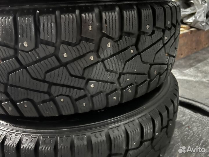 Pirelli Ice Zero 195/65 R15 на штампах