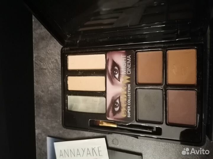 Палитра теней Smoky Eyes, тушь