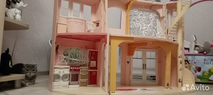 Кукольный домик