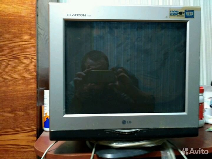 Монитор LG