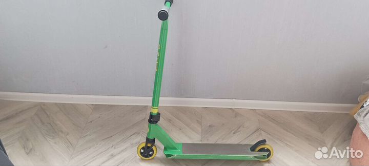 Трюковой самокат zest