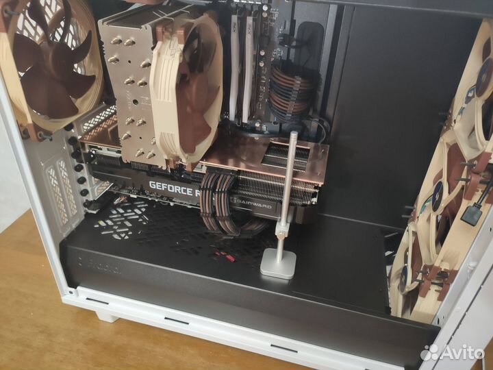 Видеокарта Gainward RTX 3080 на 12 Гб с медным бек