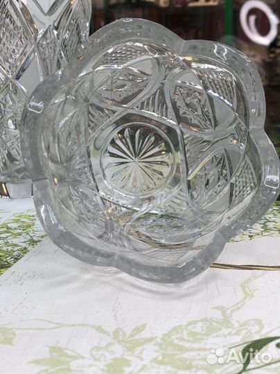 Хрустальная ваза