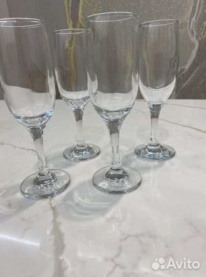 Бокалы для шампанского новые
