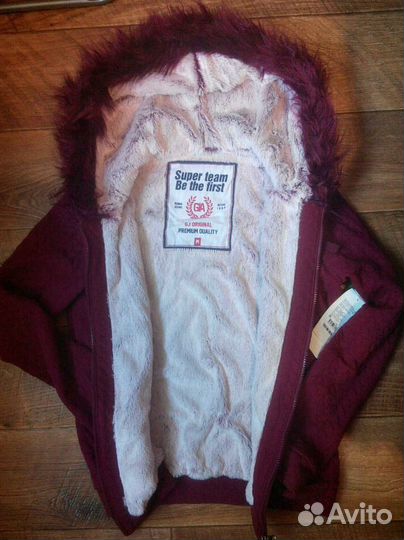 Теплая куртка новая
