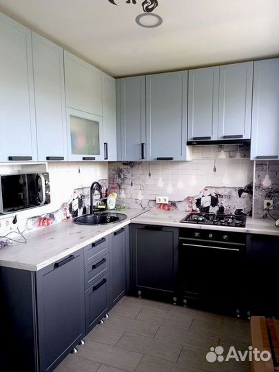 Кухонный гарнитур угловой