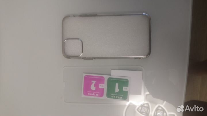 Чехол и защитное стекло на iPhone 11pro