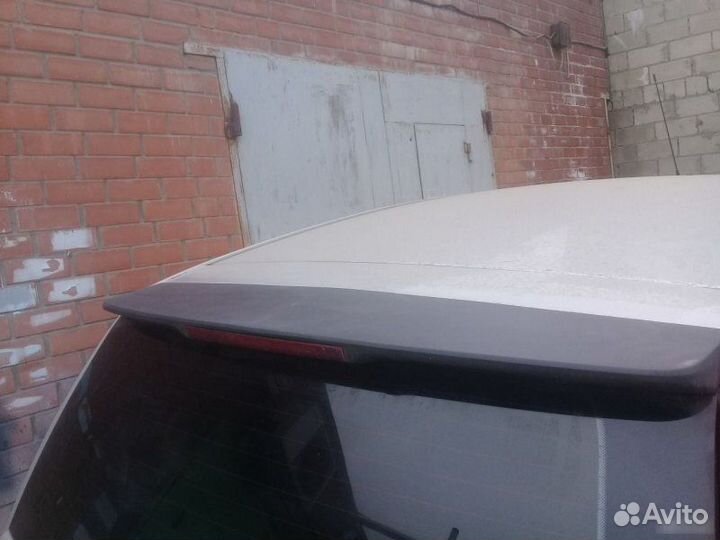 Спойлер крышки багажника Ford C-Max