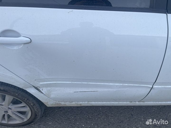 LADA granta задняя дверь