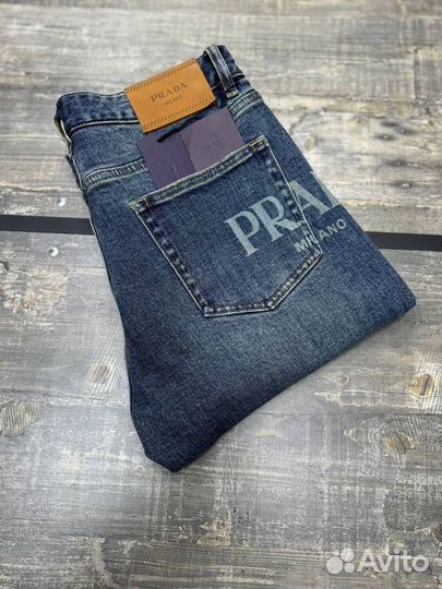 Джинсы Prada