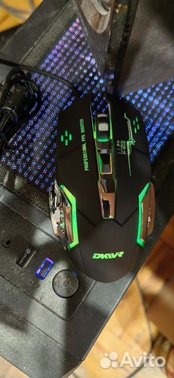 Игровая клавиатура и мышь