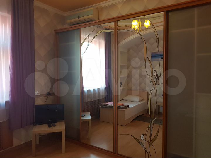 Комната 25 м², 1/2 эт.