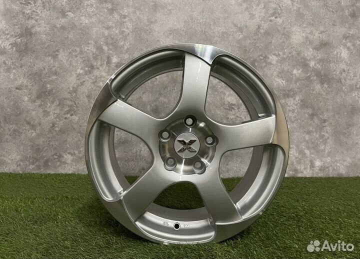 Литые диски Kyowa Racing на Renault Duster 5x114.3