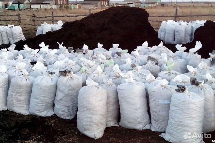Купить плодородный грунт и навоз в мешках