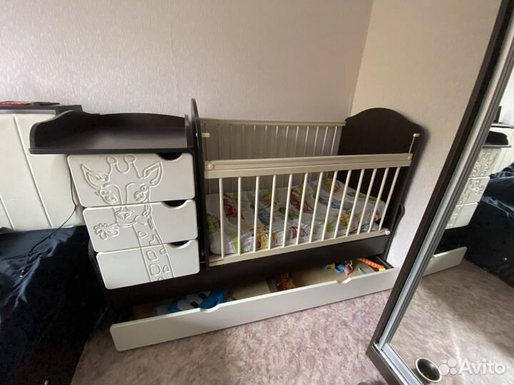 Детская кровать трансформер с маятником